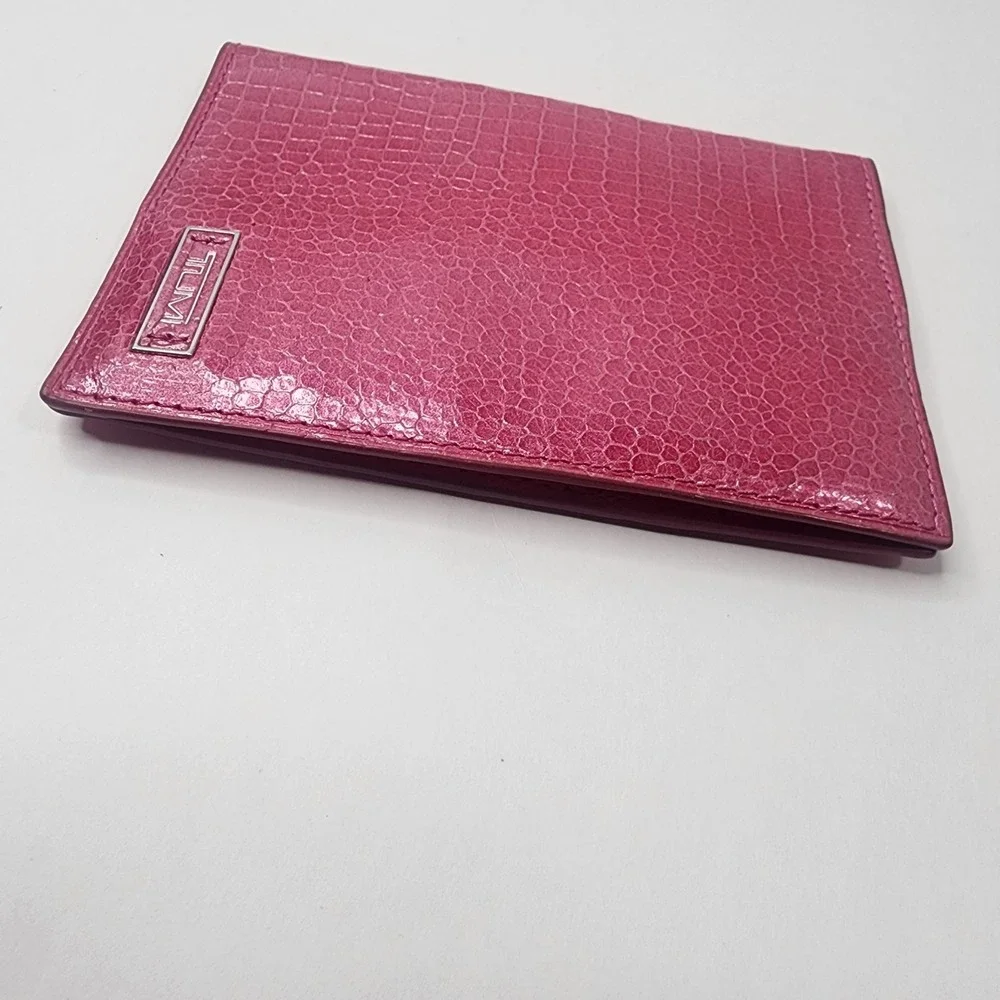 TUMI Crockadile Print Hot Pink Leather Travel Wallet Passport Cover Organizer